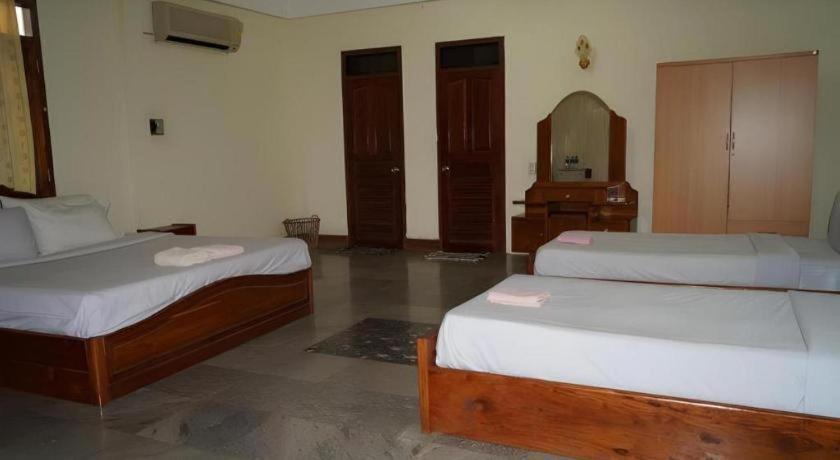 Champa Residence Hotel Pakse Buitenkant foto